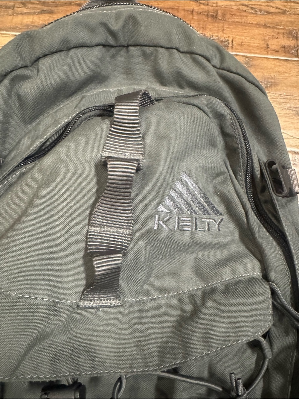 Kelty MAP 3500 Grey Backpack with Front Bungee - Picture 3 of 5